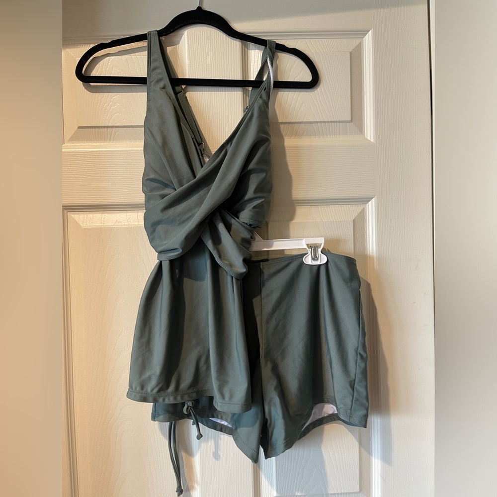 Shein swim suit new never worn